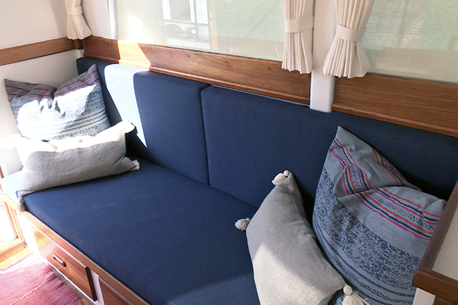 https://www.thecanvasworks.com/wp-content/uploads/2020/06/navy-salon-cushions.jpg